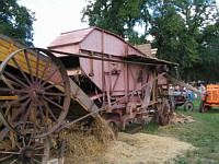Batteuse (Fete de la Moisson St Simeon de Bressieux 2006) (1)